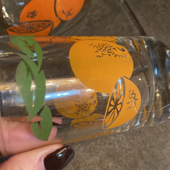 Anchor Hocking Orange Juice Carafe & 2 Glasses - Picture 5 of 8